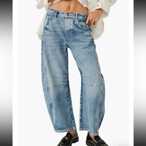 WE THE FREE PEOPLE GOOD LUCK MID RISE BARREL JEANS